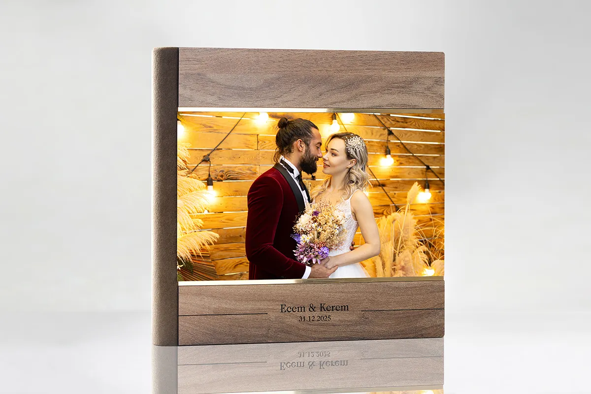 Ahşap çerçeveli kişiye özel fotoğraf albümü